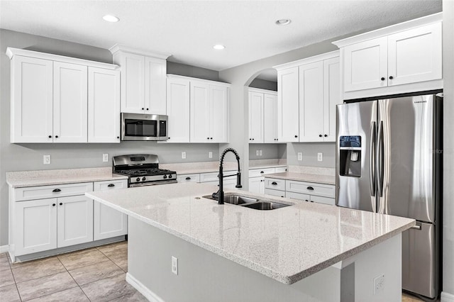 17651 Bright Wheat Dr, Lithia, FL 33547 - photo 3