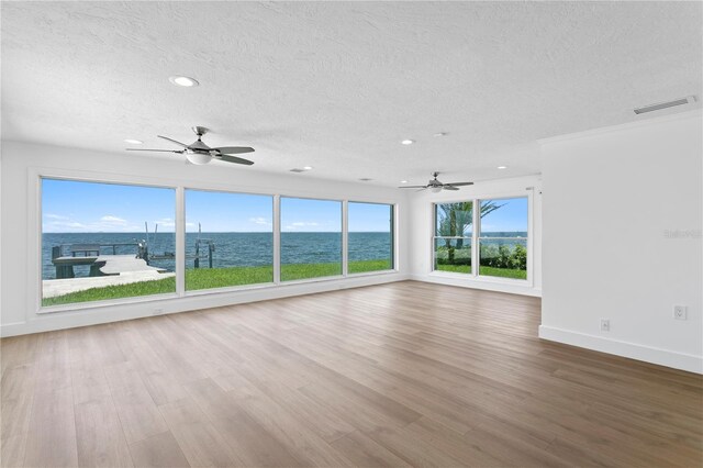2002 Carolina Cir NE, Saint Petersburg, FL 33703 - photo 23