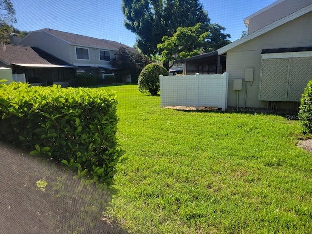 5100 Burchette Rd Unit 1304, Tampa, FL 33647 - view of grassy yard