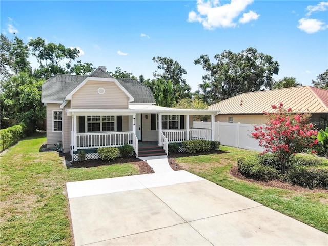 1005 45th St W, Bradenton, FL 34209 - view of front of home featuring a porch