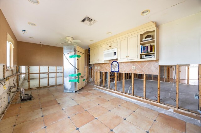 3290 Sunset Dr N, Saint Petersburg, FL 33710 - photo 13