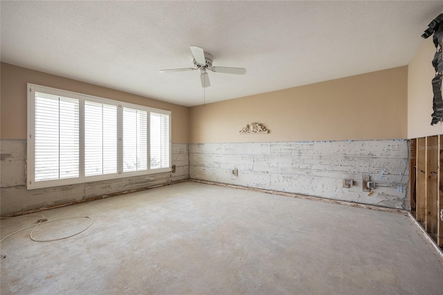 3290 Sunset Dr N, Saint Petersburg, FL 33710 - photo 18
