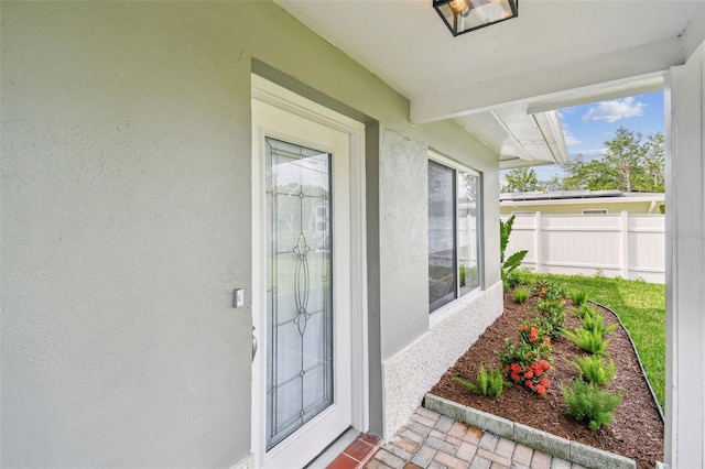 2452 Bayshore Blvd, Dunedin, FL 34698 - entrance to property with stucco siding