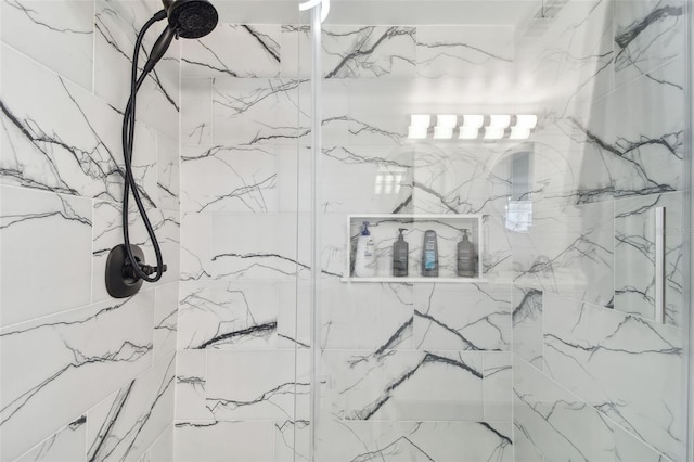 345 S Mcmullen Booth Rd Unit 142, Clearwater, FL 33759 - full bath featuring a marble finish shower