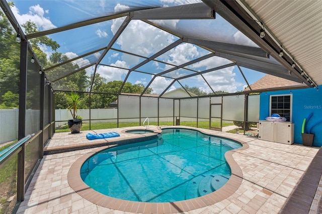 3509 Country Creek Ln, Valrico, FL 33596 - view of pool featuring a patio area, a fenced backyard, a lanai, and a pool with connected hot tub