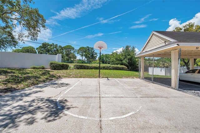 3301 Haviland Ct Unit 301, Palm Harbor, FL 34684 - view of basketball court with community basketball court
