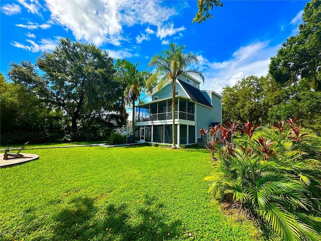 20111 County Line Rd, Lutz, FL 33558 - view of green lawn featuring a sunroom
