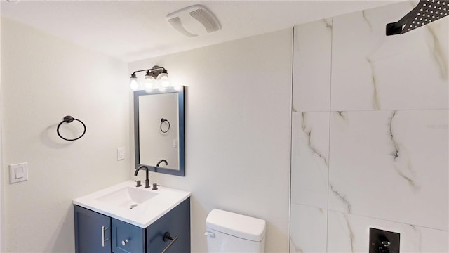 3232 Lake Pine Way E Unit A2, Tarpon Springs, FL 34688 - bathroom featuring vanity and toilet