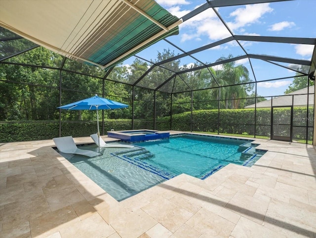 6905 Arabian Rd, Odessa, FL 33556 - view of pool with a patio, a pool with connected hot tub, and a lanai
