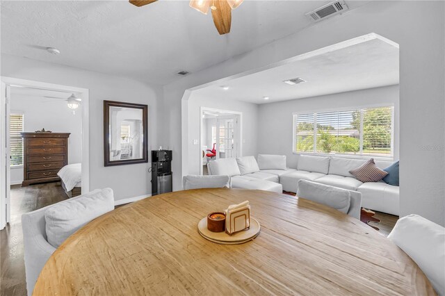 774 40th Ave NE, Saint Petersburg, FL 33703 - photo 12