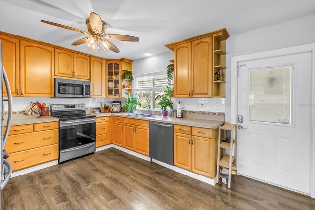 774 40th Ave NE, Saint Petersburg, FL 33703 - photo 16