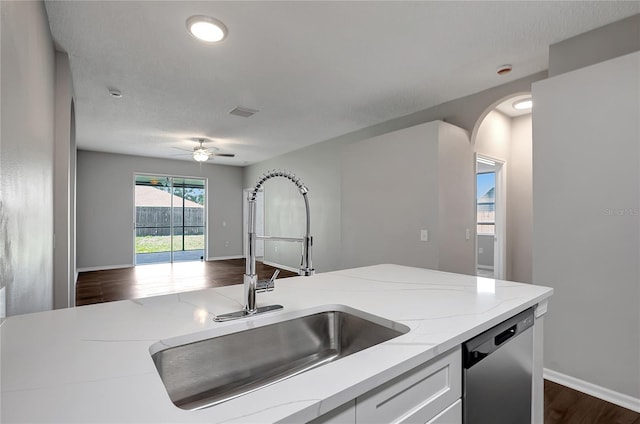 22824 Marsh Wren Dr, Land O Lakes, FL 34639 - photo 16