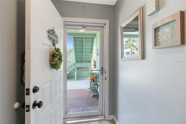 5725 Pelican Pointe Dr Unit 1, Sebastian, FL 32958 - foyer entrance with baseboards