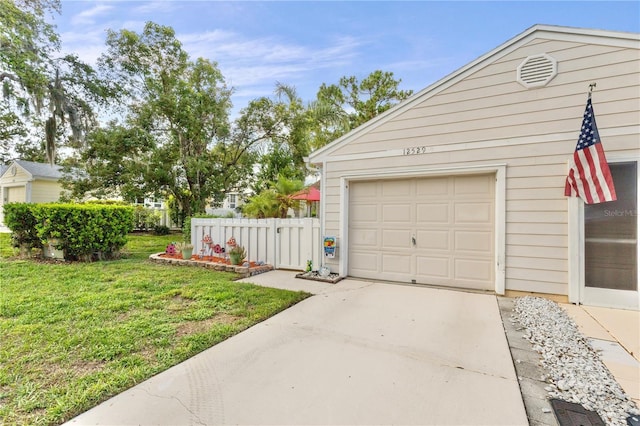 12529 Knollbrook Ln, Hudson, FL 34669 - photo 2