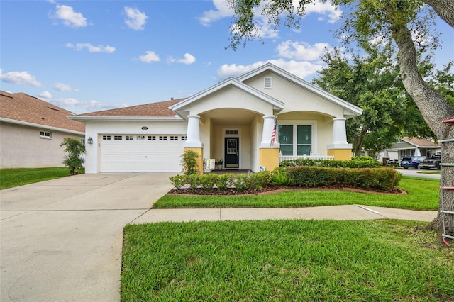 18203 Tivoli Ln, Lutz, FL 33558 - view of front of property with stucco siding, an attached garage, and a front yard