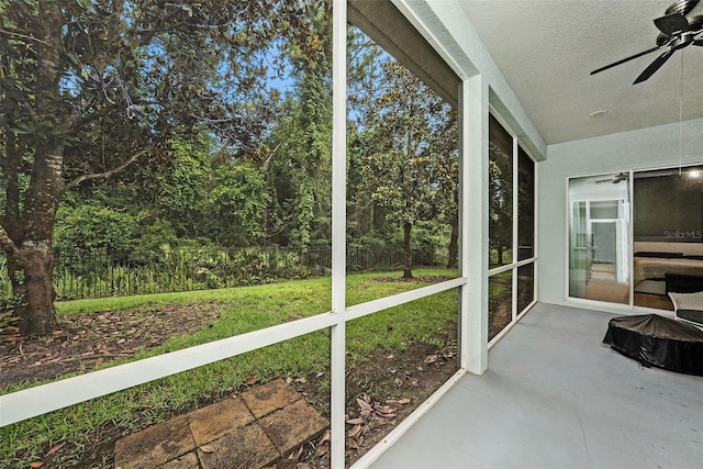 11220 Paradise Pointe Way, New Port Richey, FL 34654 - sunroom featuring a ceiling fan