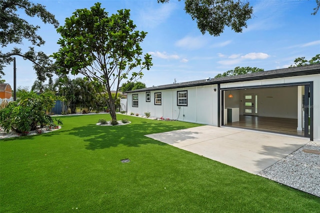 4704 W Fairview Hts, Tampa, FL 33616 - view of yard featuring a patio