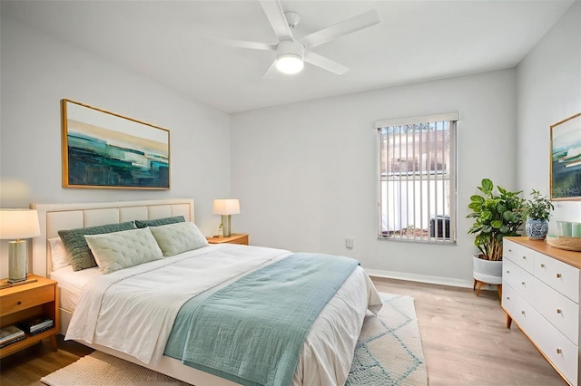 10101 Paddock Oaks Dr, Riverview, FL 33569 - bedroom with wood finished floors and ceiling fan