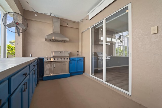 10101 Paddock Oaks Dr, Riverview, FL 33569 - view of patio with an outdoor kitchen
