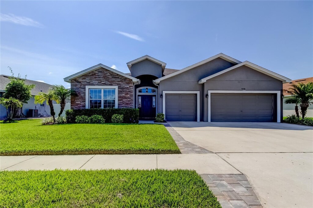 6648 Castle Green Pl, Zephyrhills, FL 33541 - photo 1