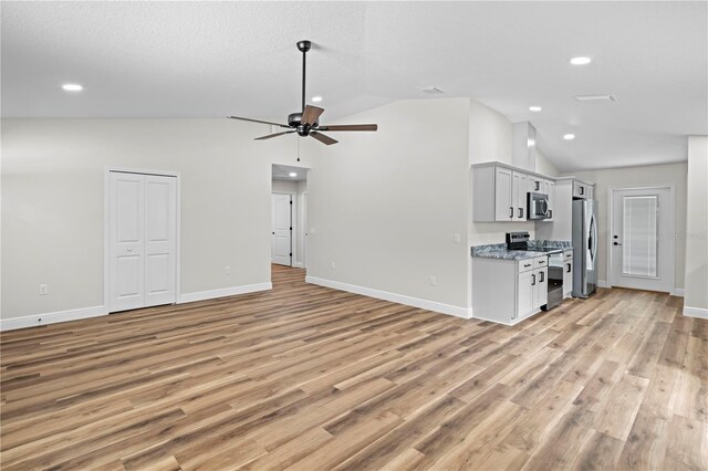 19267 Wildwood Dr, Brooksville, FL 34601 - photo 7