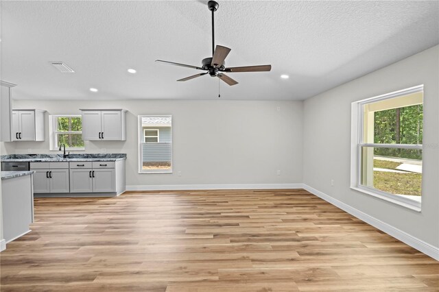 19267 Wildwood Dr, Brooksville, FL 34601 - photo 4
