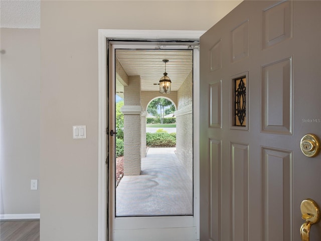 37147 Foxrun Pl, Zephyrhills, FL 33542 - foyer featuring baseboards