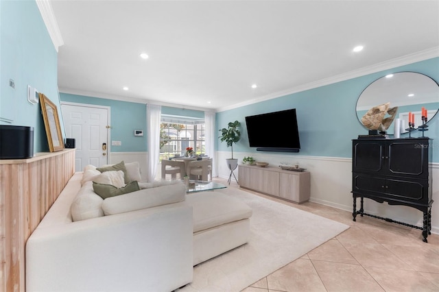 2809 W Platt St Unit 6, Tampa, FL 33609 - living room featuring crown molding, a wainscoted wall, recessed lighting, and light tile patterned floors