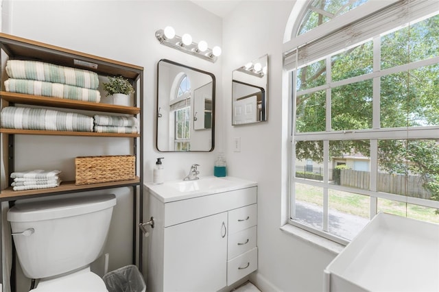 2809 W Platt St Unit 6, Tampa, FL 33609 - bathroom featuring vanity and toilet
