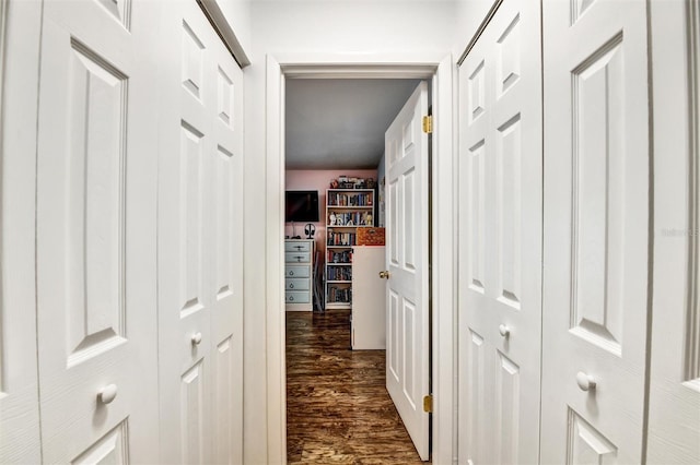 2700 Bayshore Blvd Unit 544, Dunedin, FL 34698 - hall with dark wood-style floors