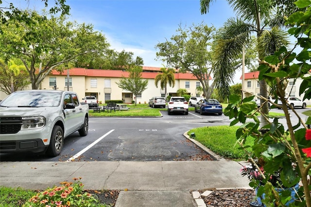 2700 Bayshore Blvd Unit 544, Dunedin, FL 34698 - view of uncovered parking lot