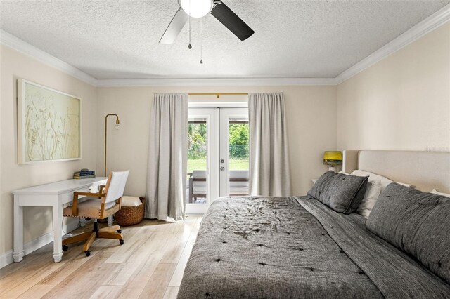 3135 W Varn Ave, Tampa, FL 33611 - bedroom with access to exterior, light wood-type flooring, ornamental molding, a textured ceiling, and a ceiling fan