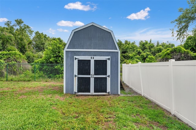 3135 W Varn Ave, Tampa, FL 33611 - view of shed featuring a fenced backyard