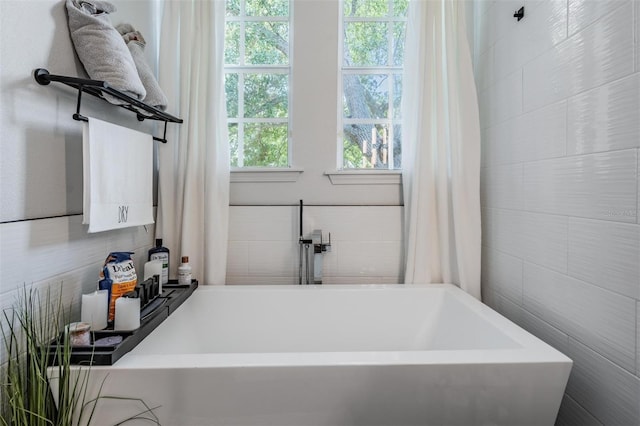 3210 W Horatio St Unit 9, Tampa, FL 33609 - full bath featuring a soaking tub