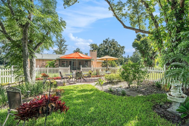 235 Old Welcome Rd, Lithia, FL 33547 - view of yard featuring a patio