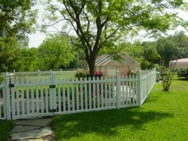 235 Old Welcome Rd, Lithia, FL 33547 - view of fenced yard