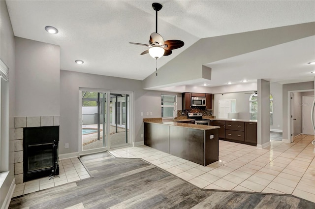 8635 Chadwick Dr, Tampa, FL 33635 - photo 20