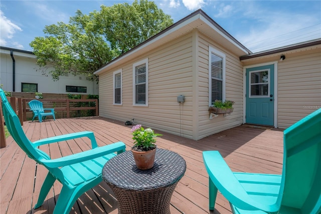 811 W Peninsular St, Tampa, FL 33603 - view of wooden terrace