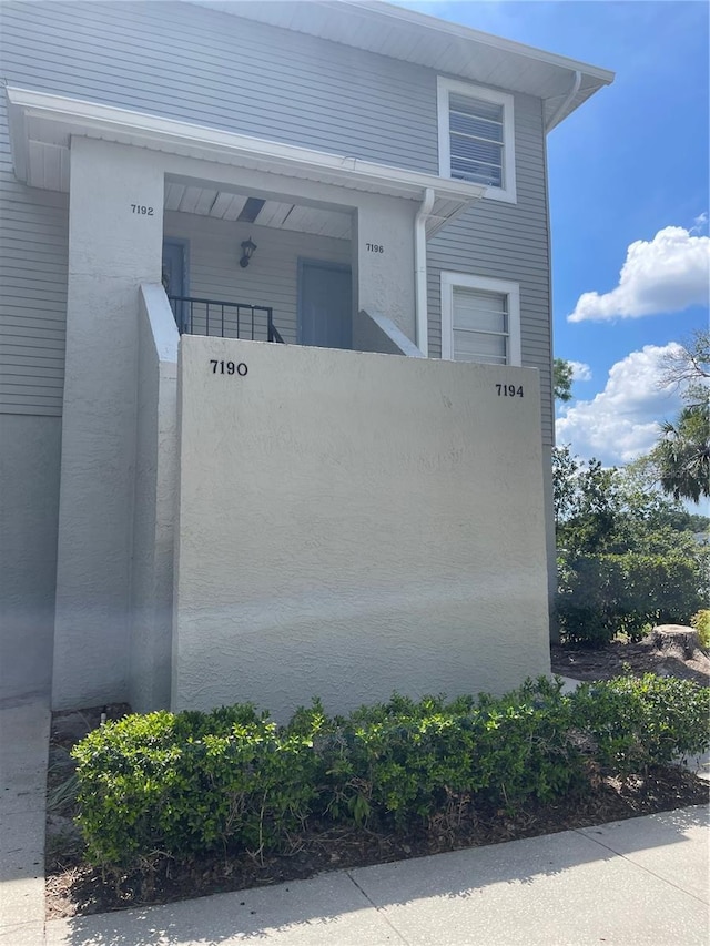 7192 E Bank Dr, Tampa, FL 33617 - photo 3