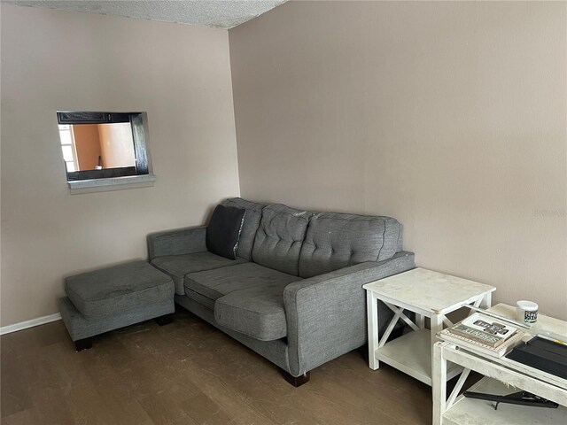 7192 E Bank Dr, Tampa, FL 33617 - photo 8