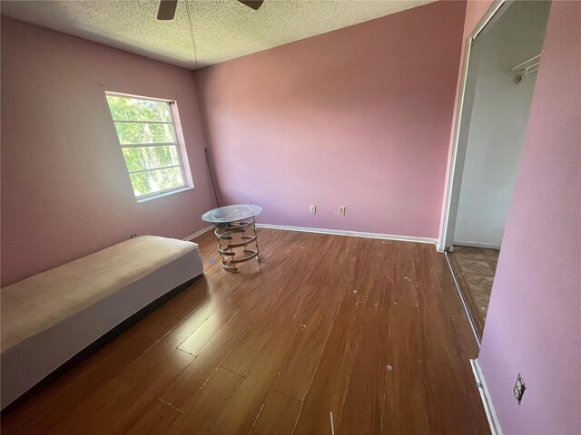 7192 E Bank Dr, Tampa, FL 33617 - photo 10
