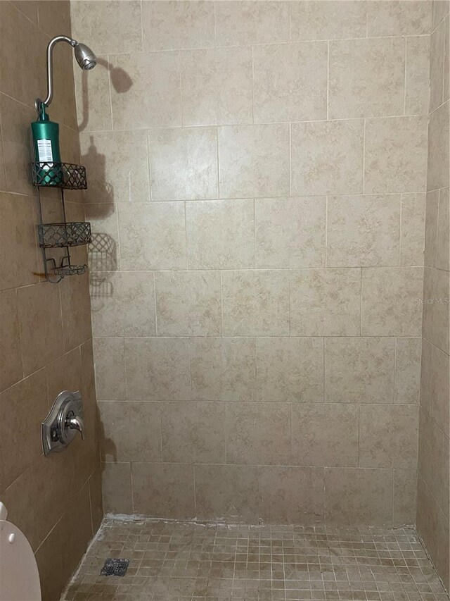 7192 E Bank Dr, Tampa, FL 33617 - photo 17