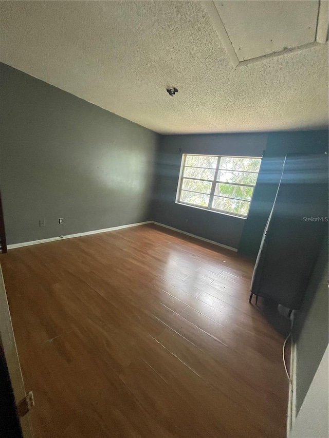 7192 E Bank Dr, Tampa, FL 33617 - photo 24