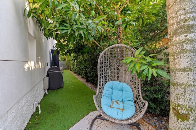 2711 W Trilby Ave, Tampa, FL 33611 - view of yard
