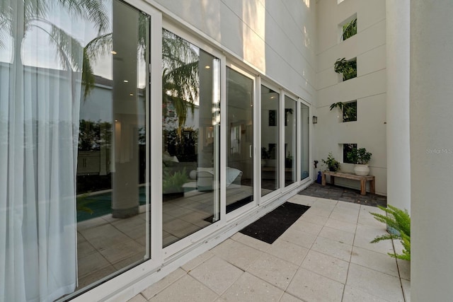 2711 W Trilby Ave, Tampa, FL 33611 - view of patio