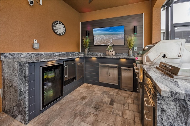 1601 Fox Grape Loop, Lutz, FL 33558 - bar area with a textured wall and stone finish floors