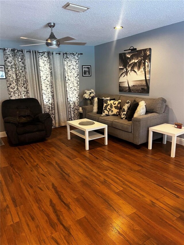 12411 Brookside St, Spring Hill, FL 34609 - photo 3