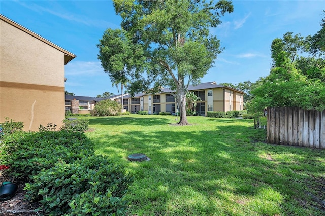 10195 Sailwinds Blvd N Unit 208, Largo, FL 33773 - view of yard