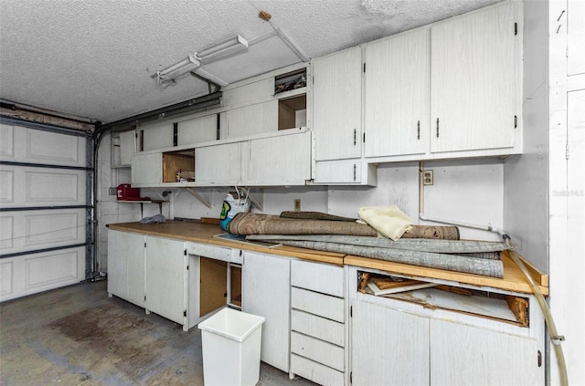 4143 Gray Squirrel Ln, New Port Richey, FL 34653 - view of garage