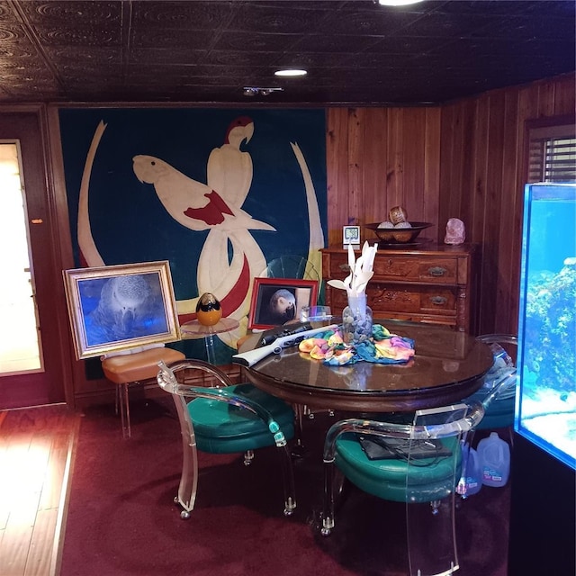 6615 New Tampa Hwy, Lakeland, FL 33815 - dining area with wood walls